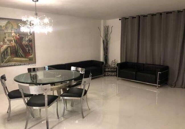 Foto del edificio - 9195 Collins Ave