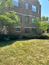 Building Photo - 330 Barton Ave