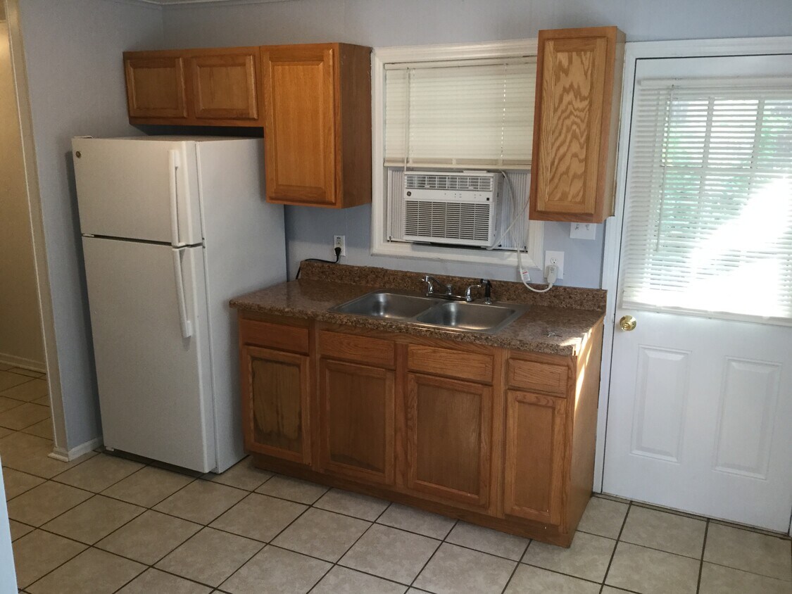 135 Macey Ave, Versailles, KY 40383 Townhome Rentals in Versailles KY