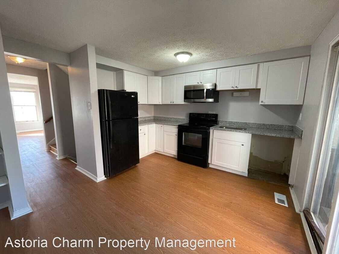 Primary Photo - 4 br, 2 bath House - 1209 Division St