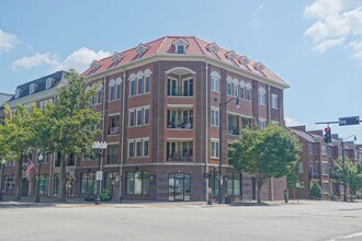 Building Photo - 325 Hay St