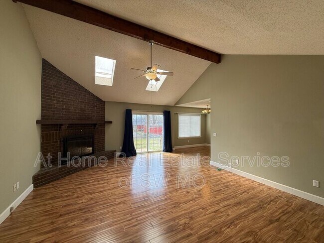 Foto del edificio - 1504 W Whiteside St
