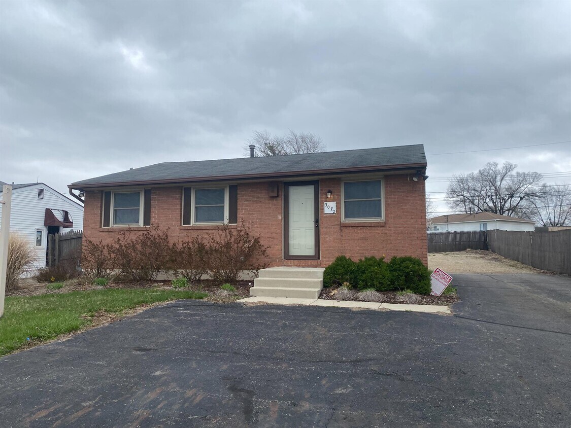 3072 Noe Bixby Rd, Columbus, OH 43232 House Rental in Columbus, OH