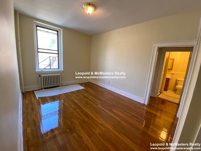 223 Essex St Melrose Ma 02176 Apartments Melrose Ma Apartments Com