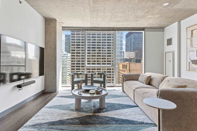 Foto del edificio - 215 W Lake St