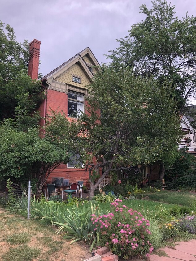 Primary Photo - 2141 Franklin St