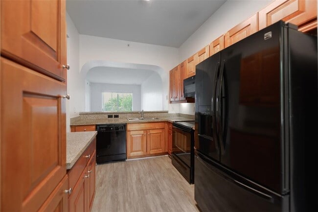 Building Photo - 3500 Oaks Clubhouse Dr