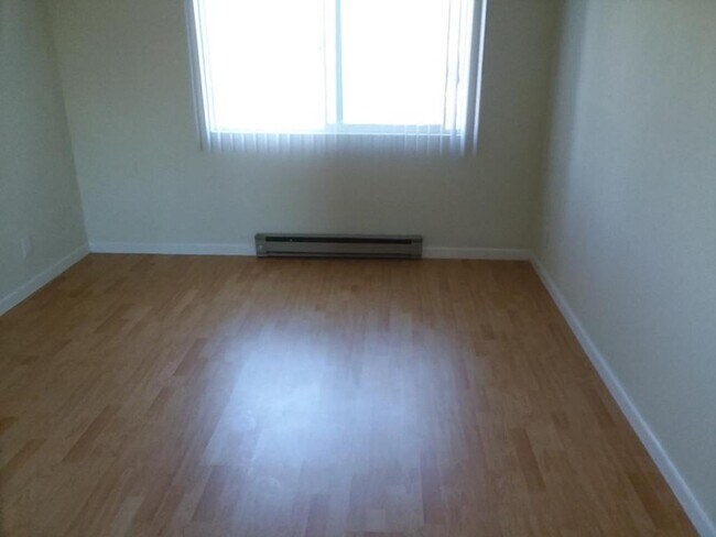 Building Photo - 395 Imperial Way #307