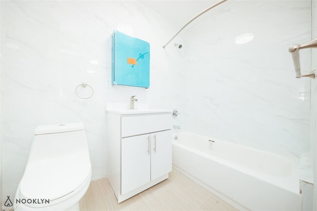 Foto del edificio - 2 br, 1 bath  - 361 Stockton St