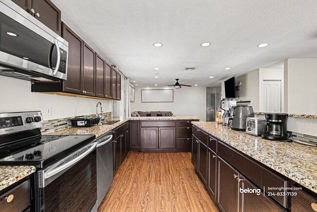 Building Photo - 6556 Osage Trail