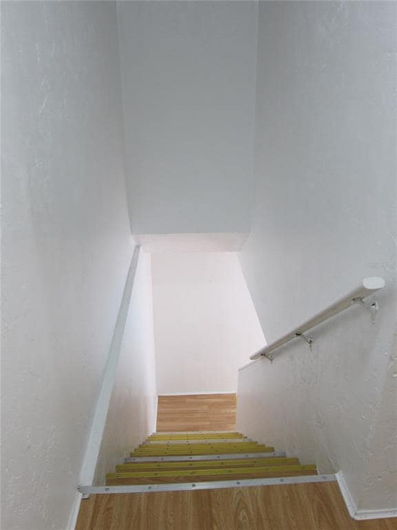 Building Photo - 6417 SW 9th Ave