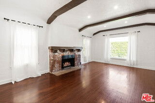 Foto del edificio - 6620 W 6th St