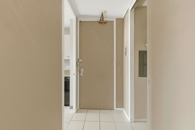 Building Photo - 4800 S Chicago Beach Dr