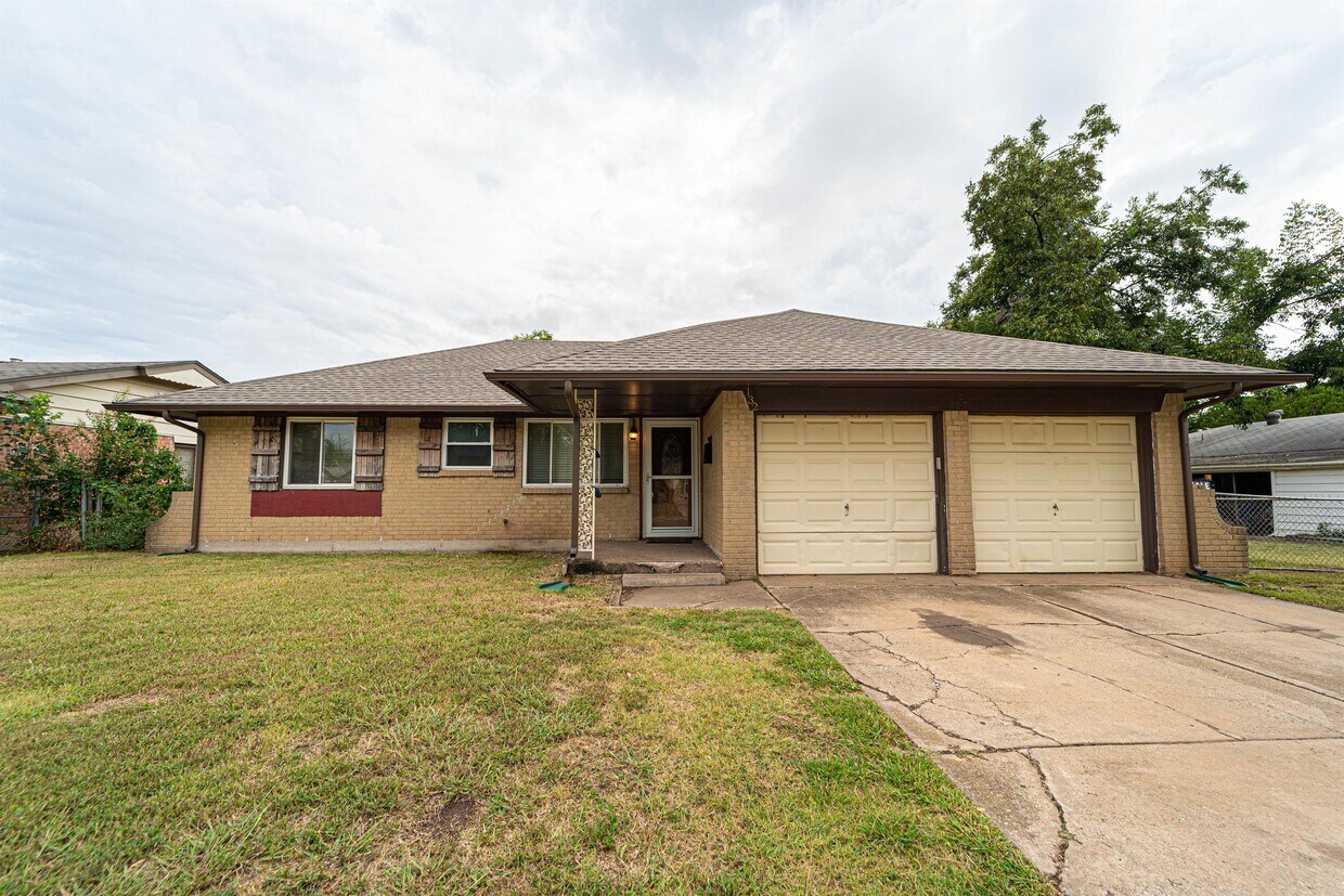 Foto principal - 132 SW 12th St