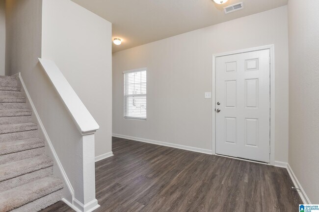 Foto del edificio - 55 Homestead Ln