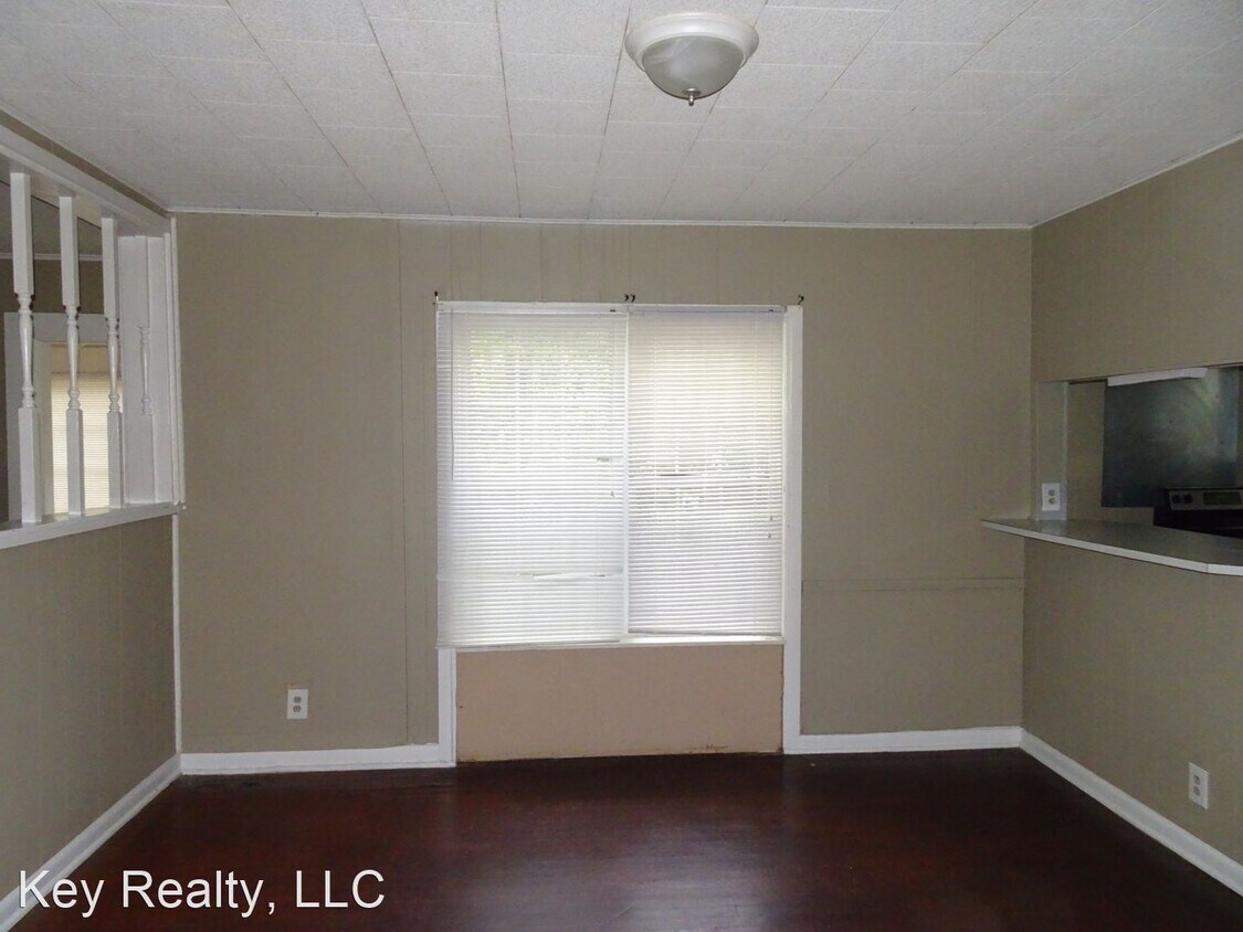 Foto del edificio - 2 br, 1 bath House - 813 Martin Ave