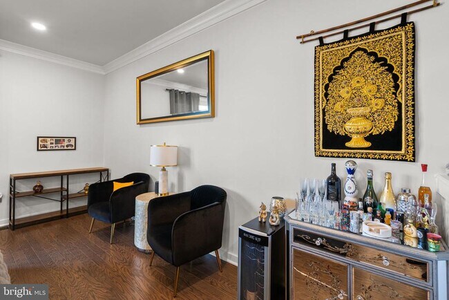 Foto del edificio - 619 Glenn Lk Dr