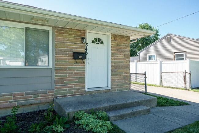 Building Photo - 346 Lawver Ln