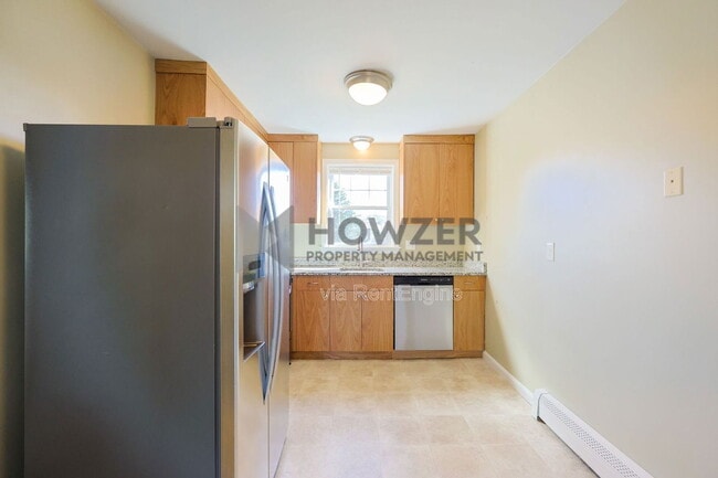 Building Photo - 91 Louis St