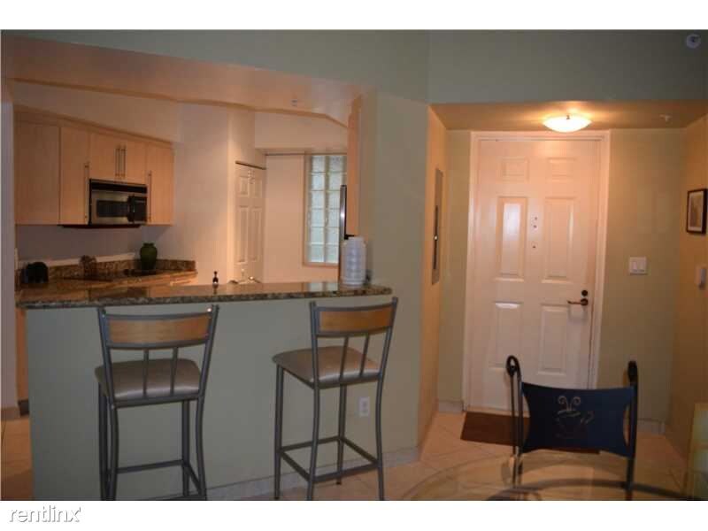 Foto principal - 140 Meridian Ave