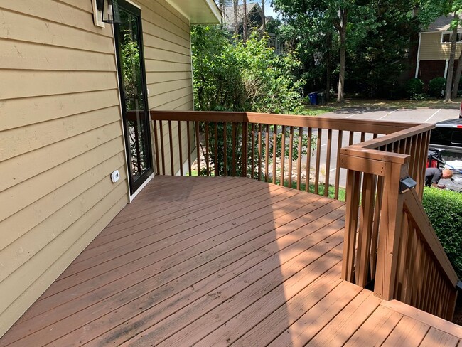 Building Photo - Remodeled one bedroom 1 bath single family...