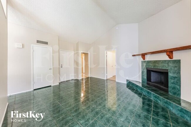 Foto del edificio - 13037 N 56th Ave