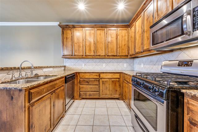 Building Photo - 212 Bolivar St