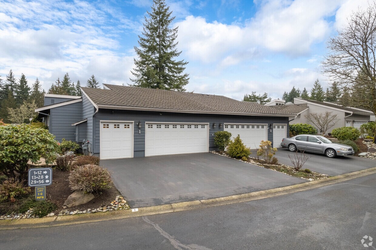 Exterior - Fairway Village