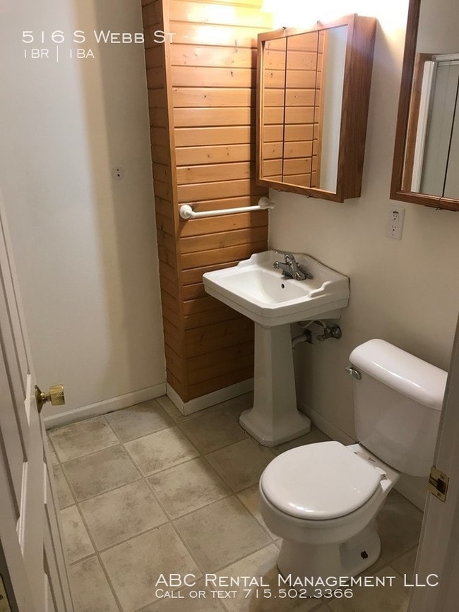 Building Photo - 1 Bedroom