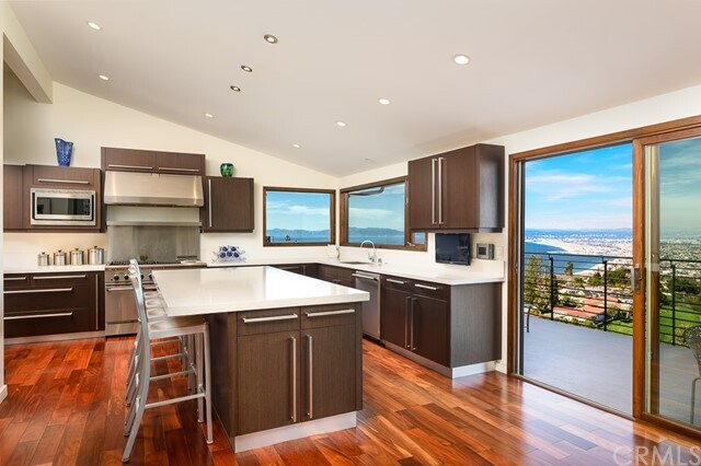 Building Photo - 6061 Woodfern Dr