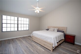 Building Photo - 800 Meadowland Dr