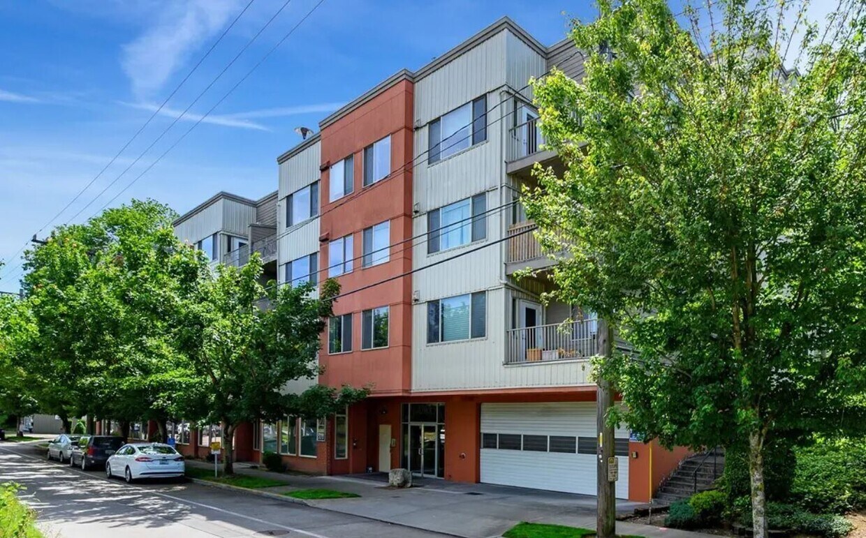 3213 Harbor Ave SW Unit 314, Seattle, WA 98126 Condo for Rent in