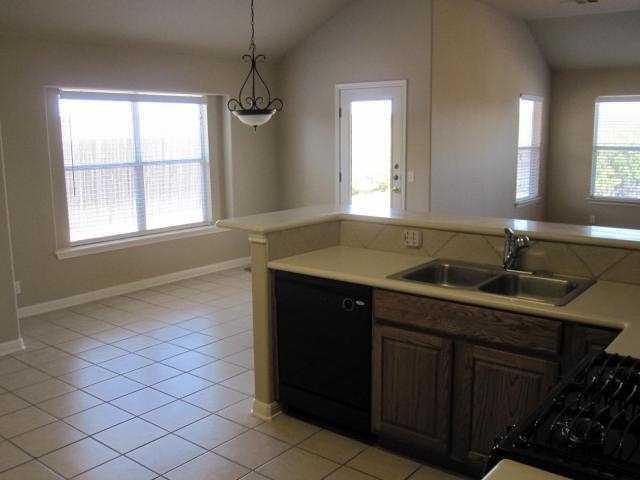 Foto del edificio - 728 Abbeyglen Castle Dr