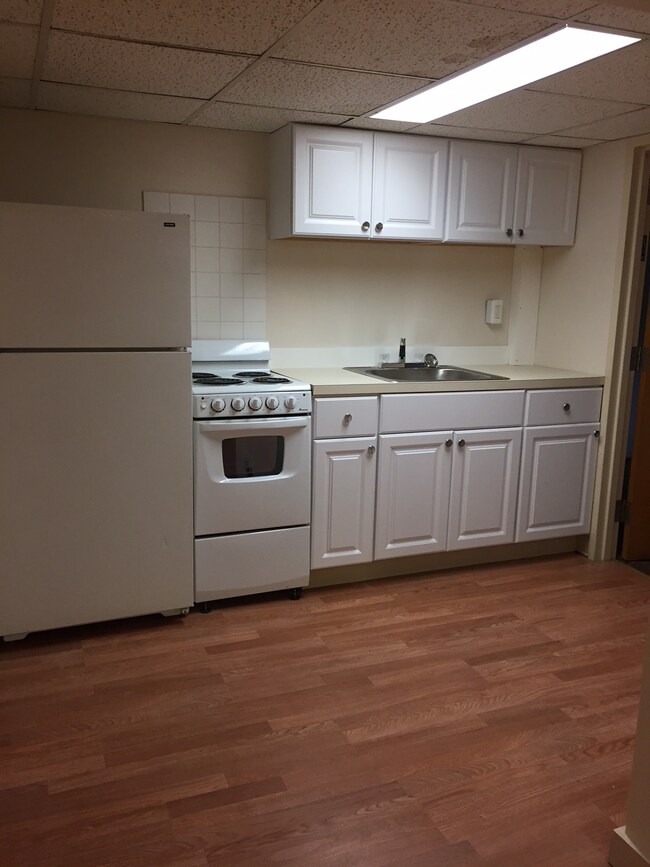 23 W Baltimore Ave Unit E, Clifton Heights, PA 19018 Room for Rent in