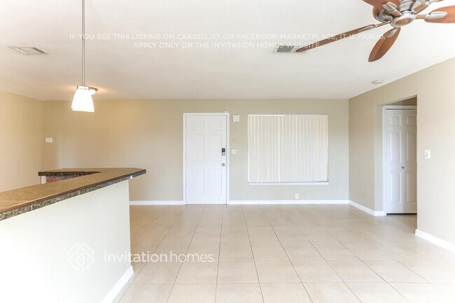 Foto del edificio - 8410 NW 24th Pl