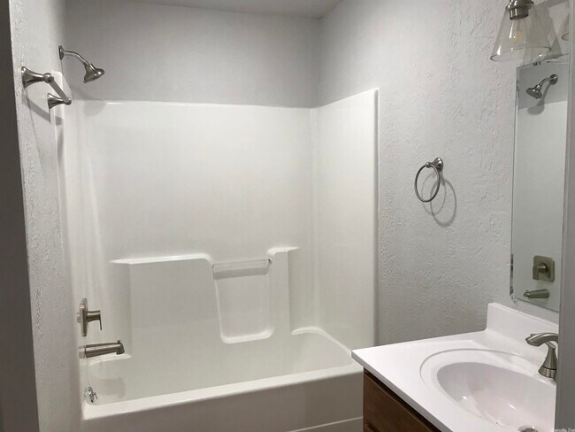 Building Photo - 116 Sweet Gum Trail
