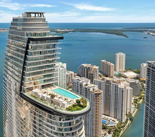 Building Photo - 300 Biscayne Boulevard Way
