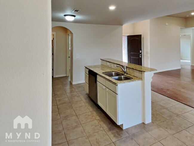 Foto del edificio - 441 Capri St