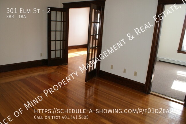 Building Photo - 301 Elm St