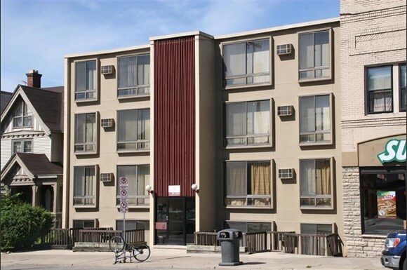 Foto principal - 904 S State St