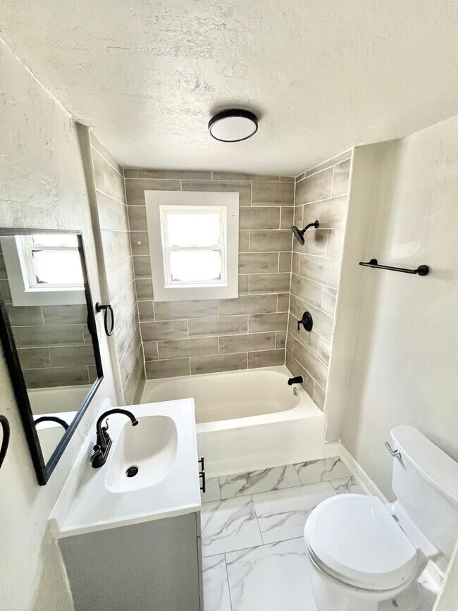 Foto del edificio - 2101 W 17th St