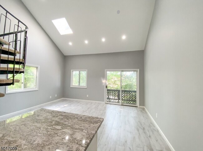 Foto del edificio - 4 Alta Ct W