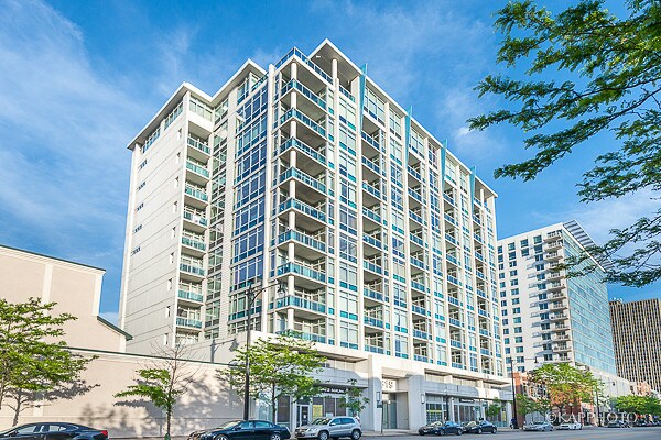 Foto del edificio - 1819 S Michigan Ave