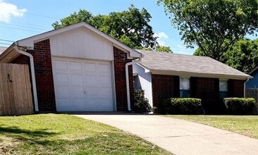 Building Photo - 1731 Cliffcrest Dr