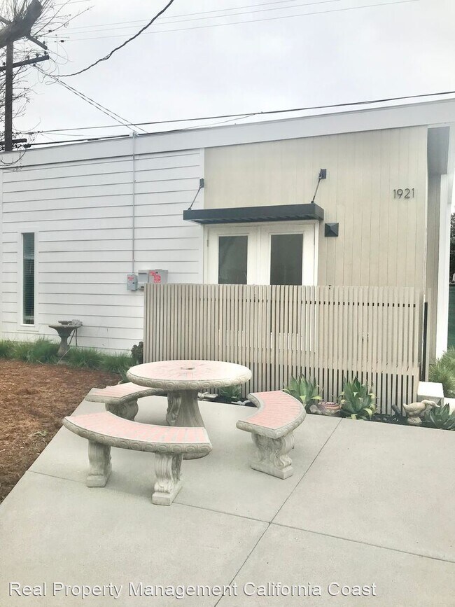 Building Photo - 1 br, 1 bath House - 1921 W 79th Street