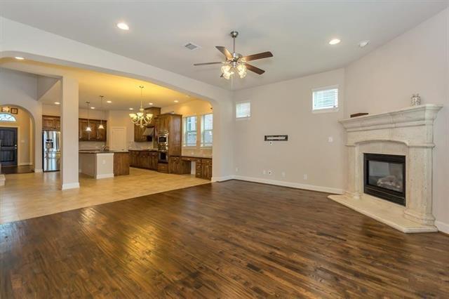 Building Photo - 307 Palacio St
