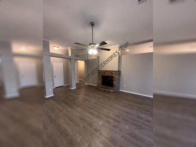 Building Photo - 6805 NW 136th Pl