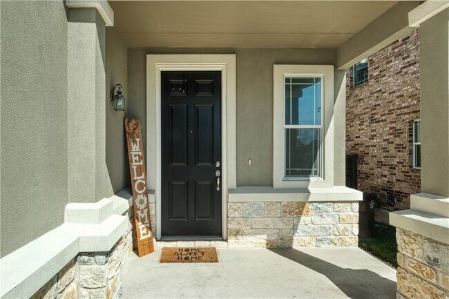 Foto del edificio - 521 Bradford Ln