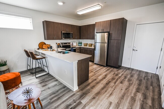 Foto del edificio - Camino Real Apartments