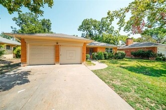 Building Photo - 523 Frances Way